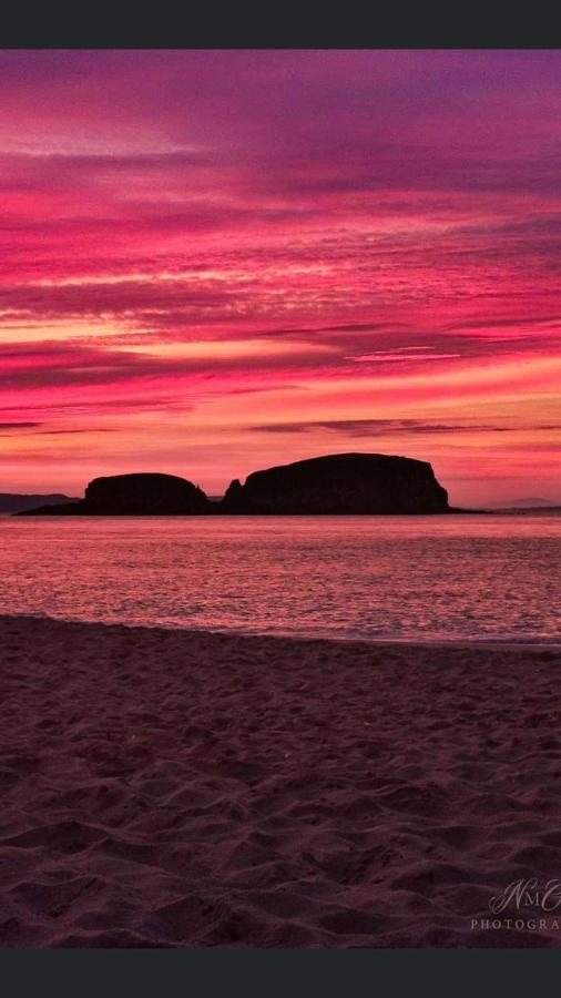 Cosy Loft Apartment Ballycastle Bagian luar foto