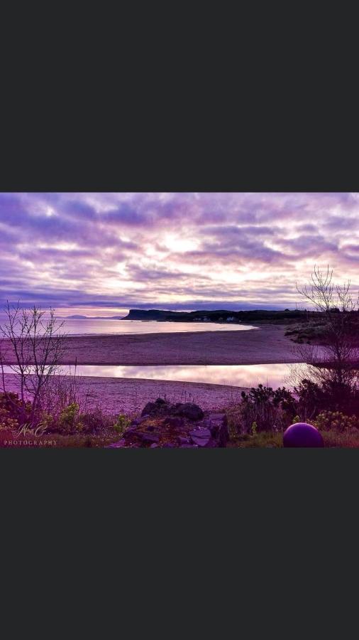 Cosy Loft Apartment Ballycastle Bagian luar foto